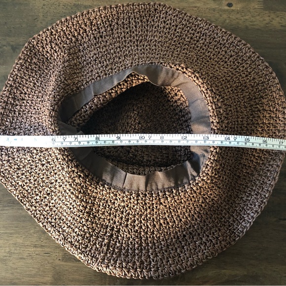 Brown Hat - Picture 4 of 7
